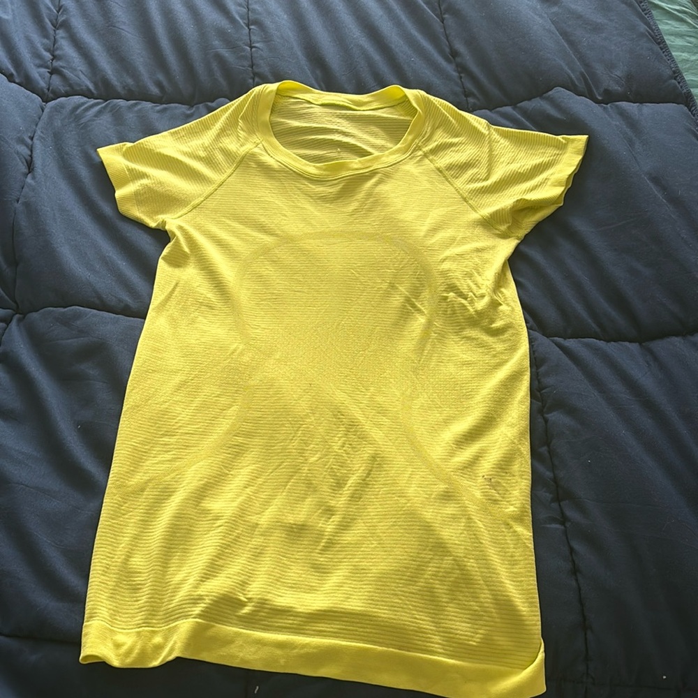 Neon Lululemon Swiftly Tech Size 8 - image 1